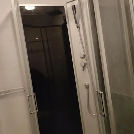 Hostal Réu-nid París